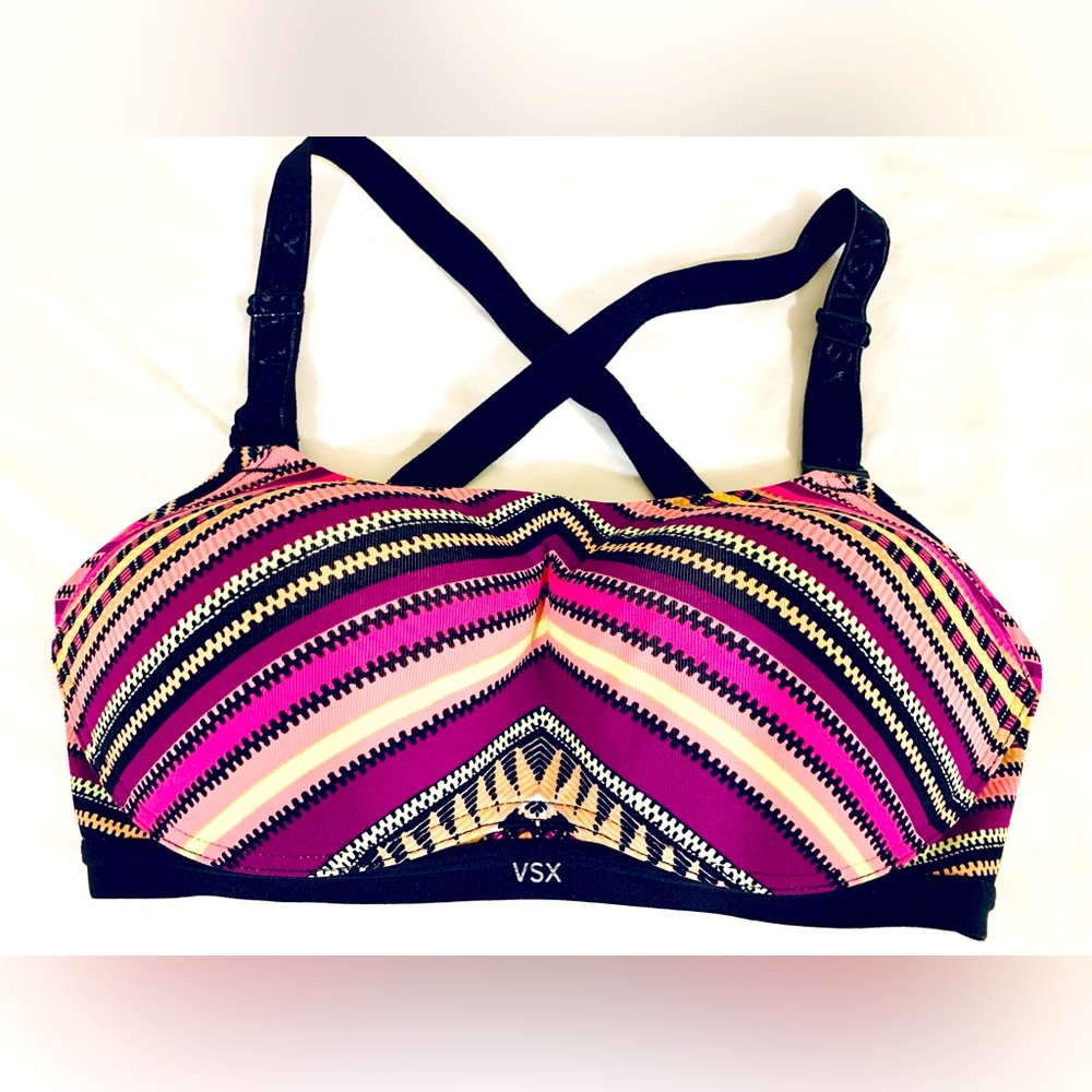 VSX ‘The Ultimate’ Sports Bra by Victoria’s Secret, 32D, Original EUC! 🌟